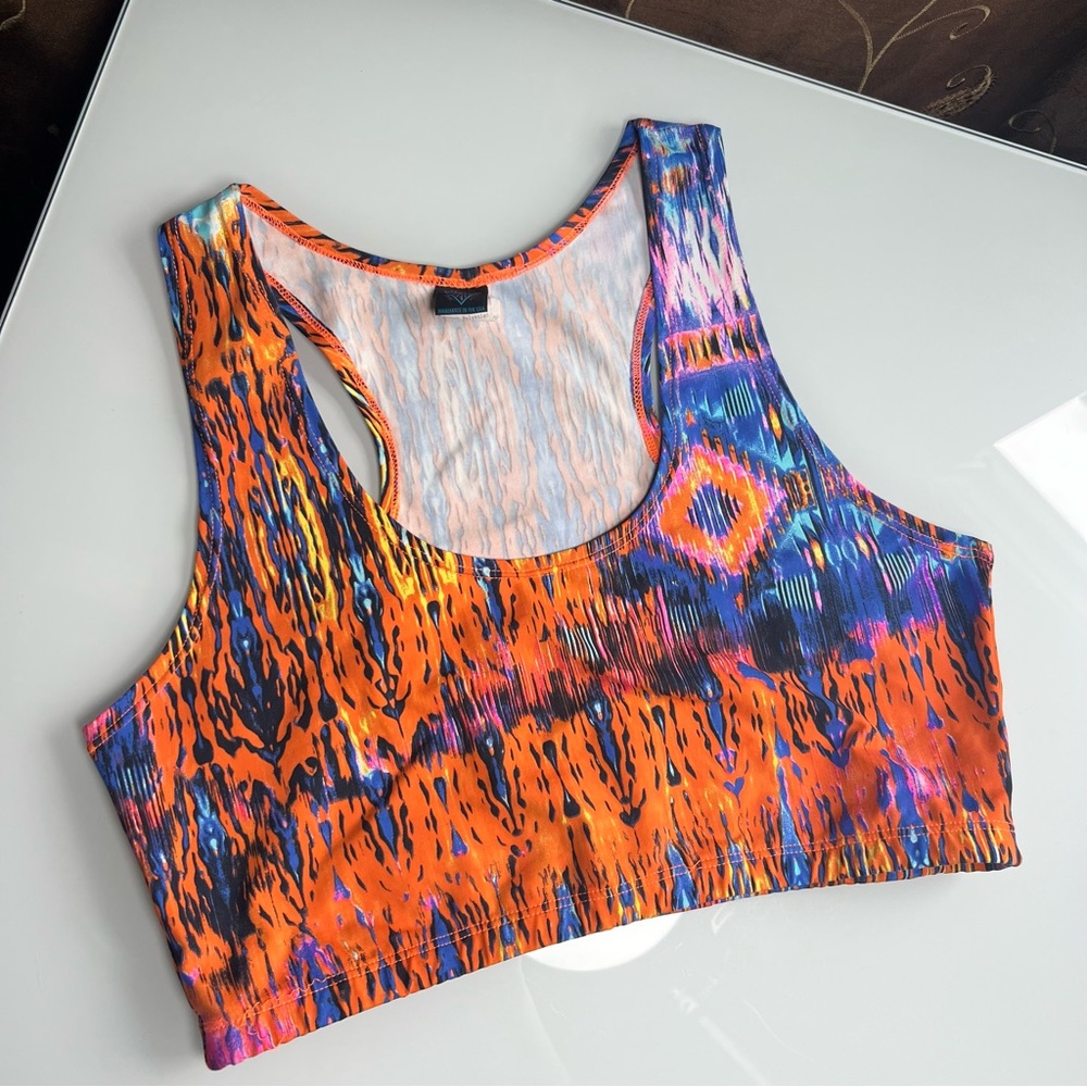 NWOT FRW sportiva rave top